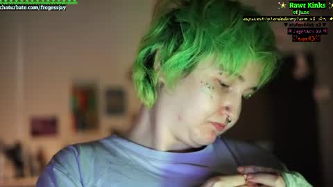 Snapshot of frogessjay chatting on 06/19/26, 09:07 Jaywise Frogfoot online show from 06/19/26, 09:07