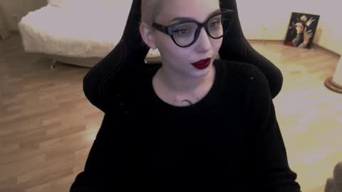 Lilith online show from 10/06/25, 02:36