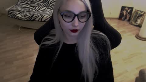 Lilith online show from 10/08/25, 11:02