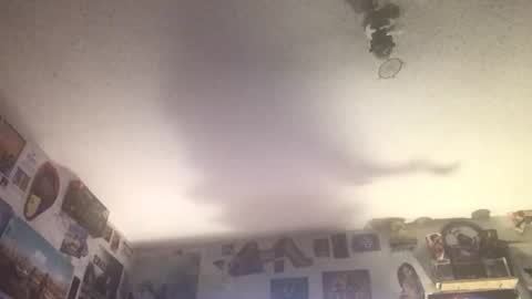 Snapshot of frozen232 chatting on 07/11/26, 10:51 Fabian online show from 07/11/26, 10:51