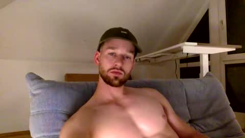 frozenyoga online show from 09/21/25, 06:31