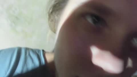 Snapshot of frumcake chatting on 01/12/25, 04:31 FrumCake online show from 01/12/25, 04:31