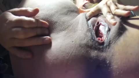 Snapshot of frumcake chatting on 01/28/25, 01:18 FrumCake online show from 01/28/25, 01:18