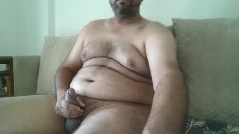 Snapshot of fruti_loops chatting on 01/06/26, 10:52 fruti loops Bull online show from 01/06/26, 10:52