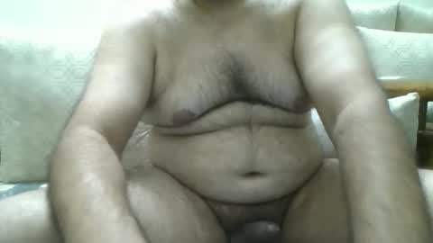 Snapshot of fruti_loops chatting on 02/12/26, 04:57 fruti loops Bull online show from 02/12/26, 04:57