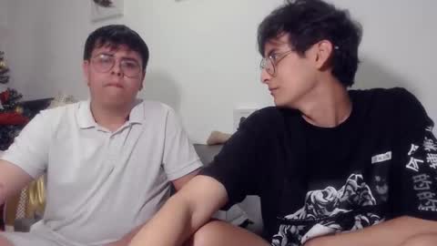 uwu online show from 11/12/25, 12:11