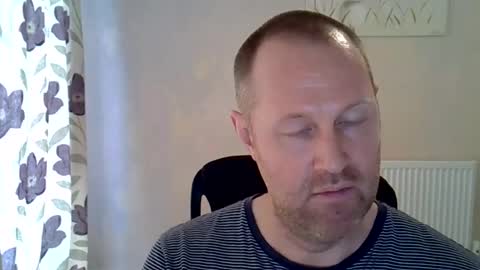 Snapshot of fuck_buddy_uk chatting on 06/19/26, 12:53 Fuck Buddy UK online show from 06/19/26, 12:53