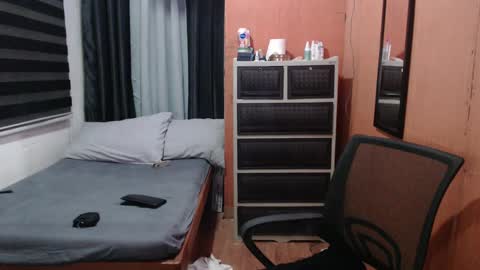 Snapshot of fuck_by_zack chatting on 01/08/25, 01:52 Zack online show from 01/08/25, 01:52