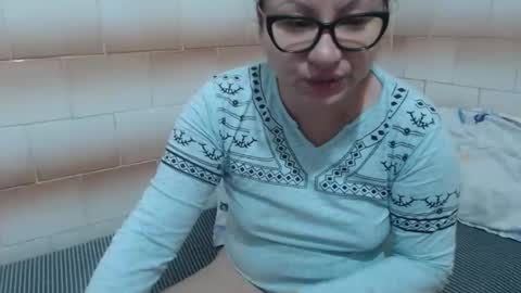 Snapshot of fuck_my_face chatting on 12/09/24, 06:23 Ella online show from 12/09/24, 06:23