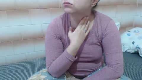 Snapshot of fuck_my_face chatting on 12/13/24, 06:21 Ella online show from 12/13/24, 06:21