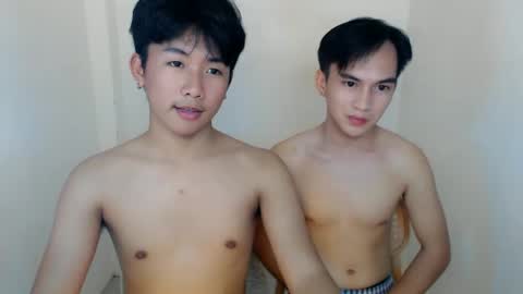 Snapshot of fuckboy_zachxx chatting on 03/04/25, 12:33 online show from 03/04/25, 12:33