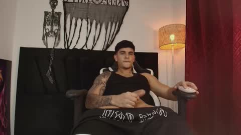 Snapshot of fuckboyca chatting on 10/30/25, 05:42 fuckboyca online show from 10/30/25, 05:42