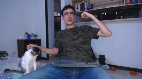 Lauuuu n TheLuckyGuy online show from 03/04/25, 08:27