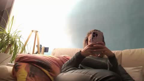 Snapshot of fuckhard4you chatting on 11/12/25, 08:30 La online show from 11/12/25, 08:30