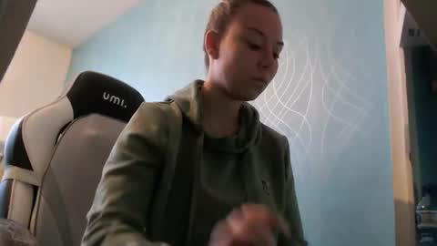 Snapshot of fuckhard4you chatting on 11/28/25, 07:22 La online show from 11/28/25, 07:22