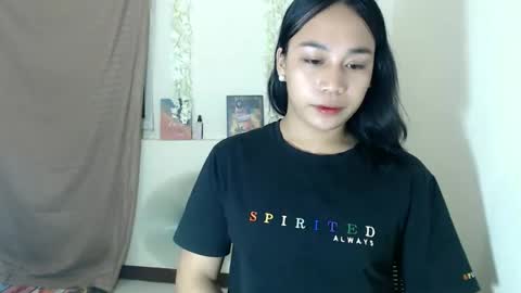 ITS ME CRYSTAL online show from 11/16/25, 08:58