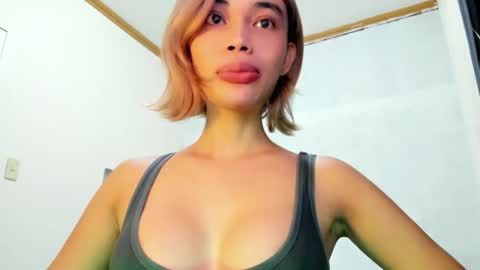fuckingsexy143 online show from 05/13/26, 02:20