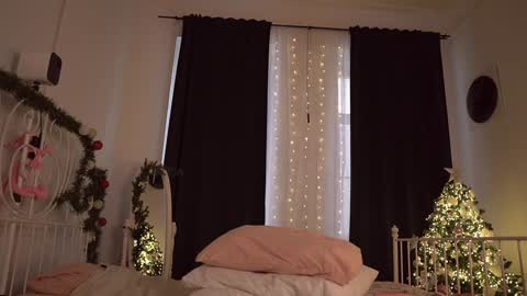 Snapshot of fuckingtoy_ chatting on 01/11/25, 12:18 Eva all my links online show from 01/11/25, 12:18