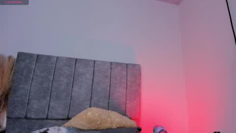 laura - Independent model online show from 06/02/26, 09:50