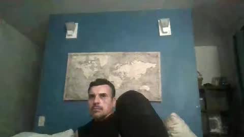 fuego1ento22 online show from 12/05/24, 08:44