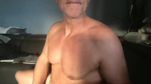 Snapshot of fuertecock chatting on 10/23/25, 12:54 Gregorio online show from 10/23/25, 12:54