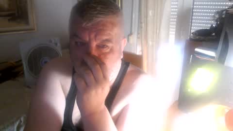 Snapshot of fukingcrazy chatting on 06/08/26, 08:26 fukingcrazy online show from 06/08/26, 08:26