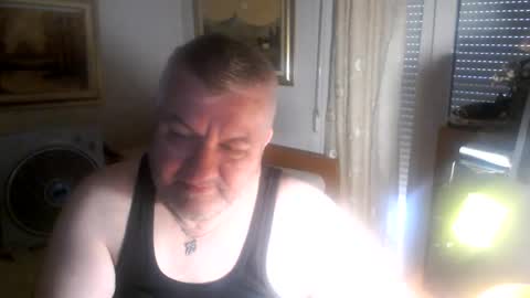 Snapshot of fukingcrazy chatting on 06/09/26, 06:36 fukingcrazy online show from 06/09/26, 06:36