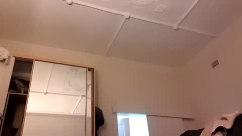 Pizzaz online show from 01/18/25, 04:42