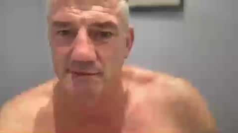 Snapshot of fullback_15 chatting on 07/08/26, 05:06 fullback_15 online show from 07/08/26, 05:06