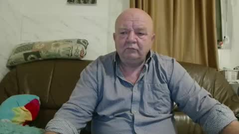 fullballs6 online show from 12/19/25, 03:02