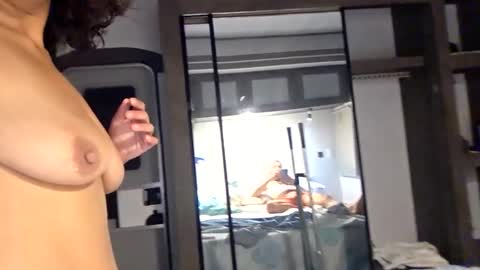 Snapshot of fulluforever chatting on 12/02/25, 09:25 Astrid online show from 12/02/25, 09:25