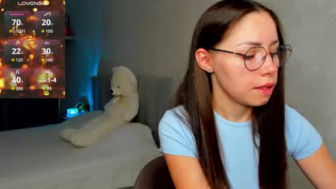 Snapshot of fun__nd__bun chatting on 06/23/26, 01:25 fun__nd__bun online show from 06/23/26, 01:25