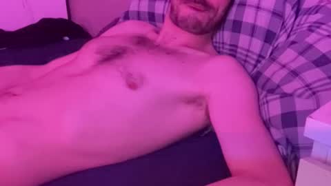 Snapshot of fundude1993 chatting on 04/12/26, 01:10 fundude1993 online show from 04/12/26, 01:10