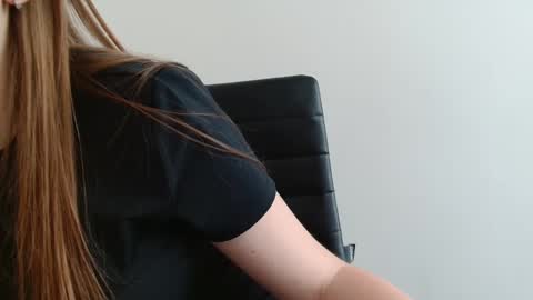 Emma online show from 05/06/26, 07:57