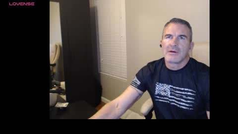 funfitmalelv2 online show from 02/19/26, 03:02