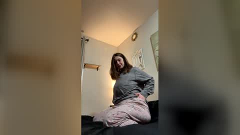 Linnys Palace online show from 03/12/26, 01:56