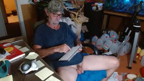 mike online show from 09/17/25, 11:39