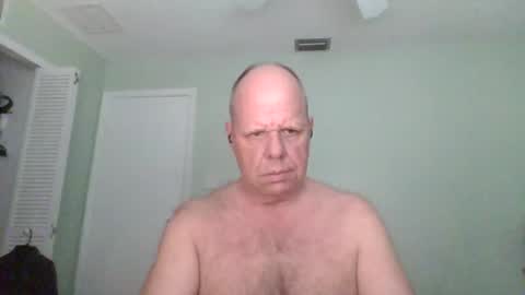 Snapshot of funnplay chatting on 11/17/25, 08:47 Funnplay online show from 11/17/25, 08:47
