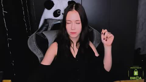 Eva online show from 12/02/25, 05:52