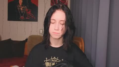 Eva online show from 04/19/26, 02:38