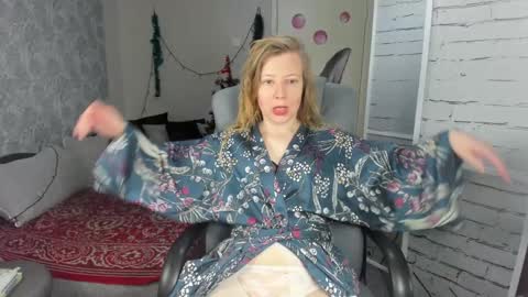 funny_bunny4 online show from 01/11/25, 01:11