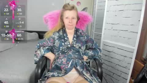 funny_bunny4 online show from 02/22/25, 07:58