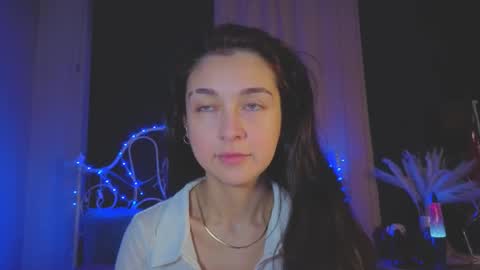 Tiffany online show from 10/01/25, 01:44