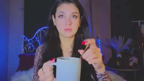 Tiffany online show from 03/08/26, 01:47