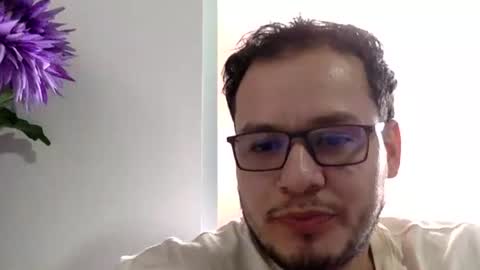 Snapshot of funnyboys18 chatting on 05/12/26, 06:16 Zanty online show from 05/12/26, 06:16