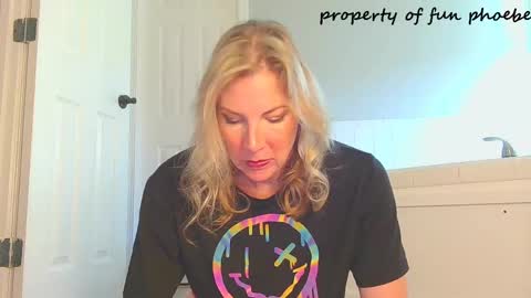 Snapshot of funphoebe chatting on 04/21/26, 01:50 funphoebe online show from 04/21/26, 01:50