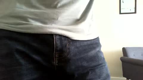 Snapshot of funslimguy chatting on 06/10/26, 09:19 Funslimguy online show from 06/10/26, 09:19