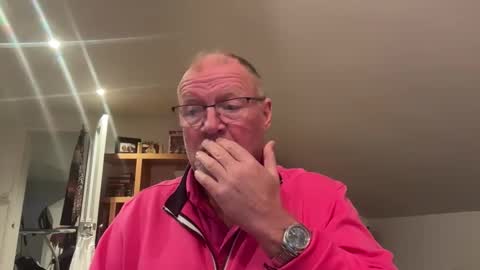 Snapshot of funtime88888 chatting on 12/22/25, 04:15 funtime88888 online show from 12/22/25, 04:15