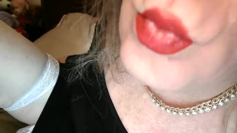 Jessie Love online show from 12/20/25, 11:50