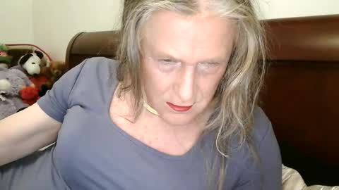 Snapshot of funtimetgirl chatting on 02/01/26, 10:47 Jessie Love online show from 02/01/26, 10:47